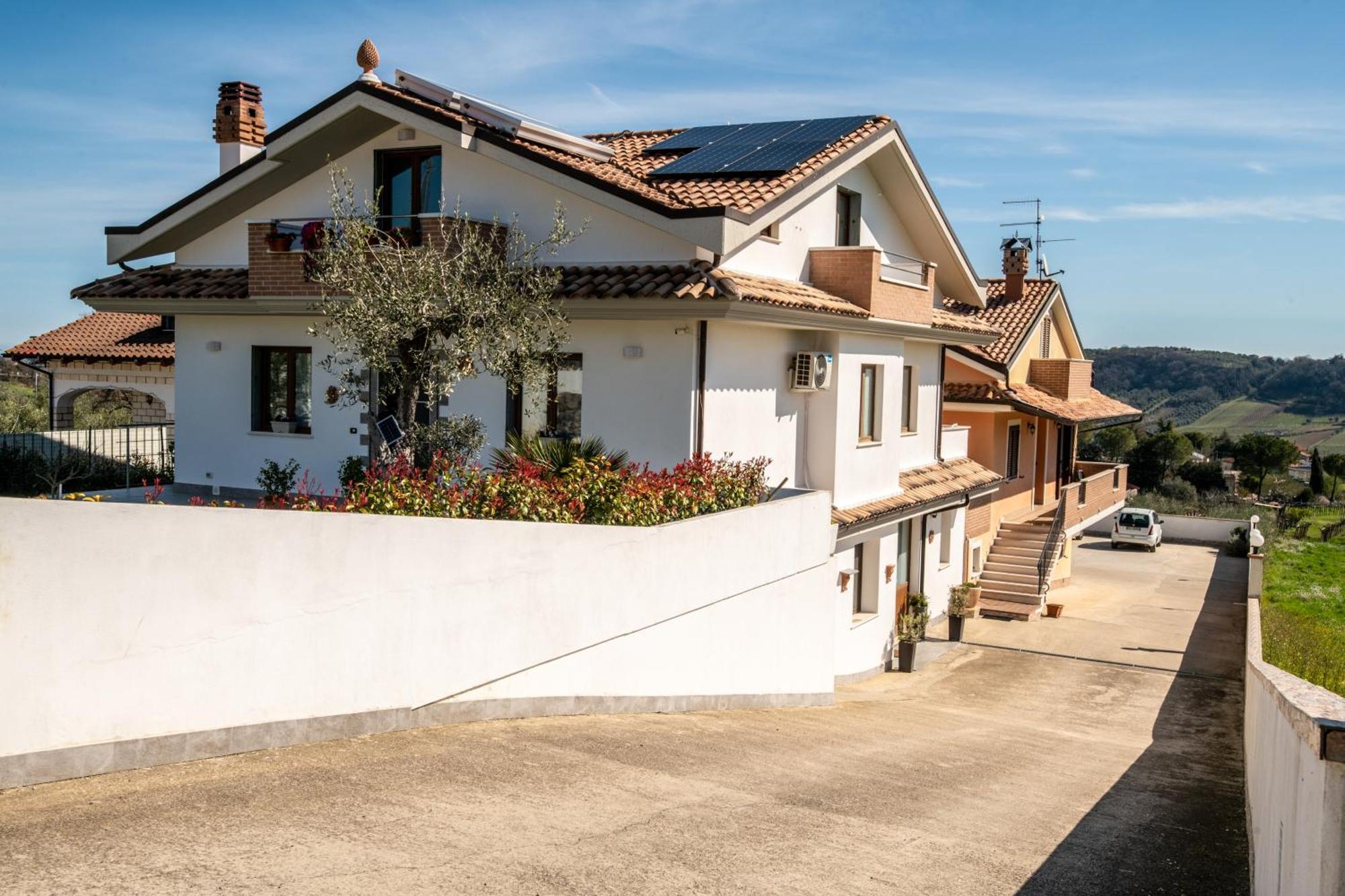 Villa Mastro Oleario 5 Dal Mare 30 Dai Monti Torrevecchia Teatina Exterior foto