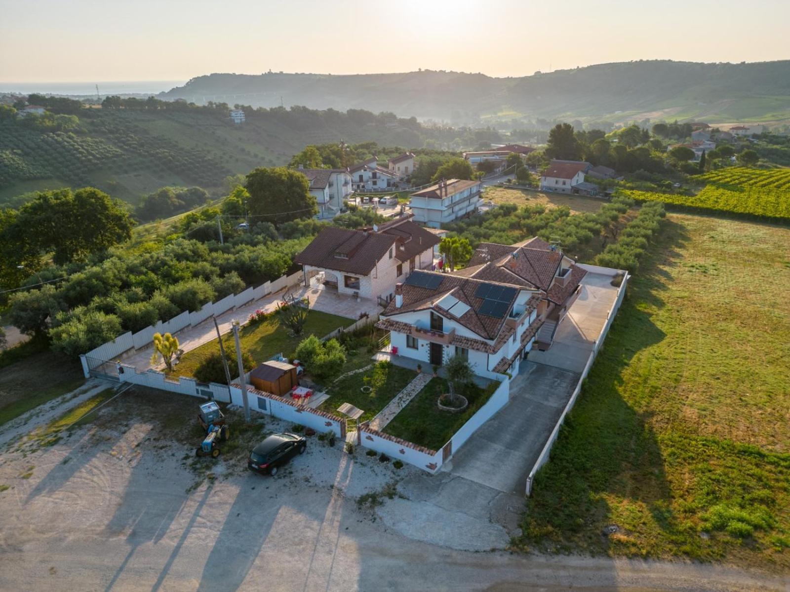 Villa Mastro Oleario 5 Dal Mare 30 Dai Monti Torrevecchia Teatina Exterior foto